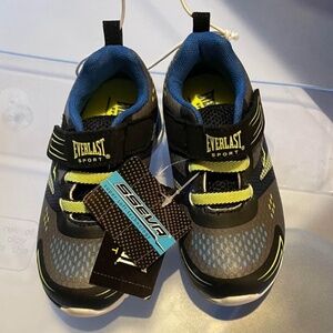 Toddler boys size 8 sneakers